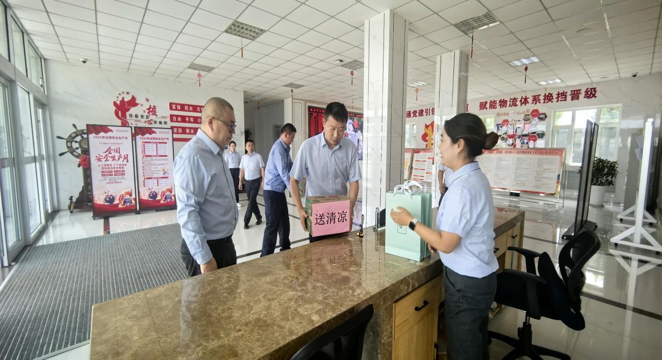 151755252761798605.jpg Y1.jpg